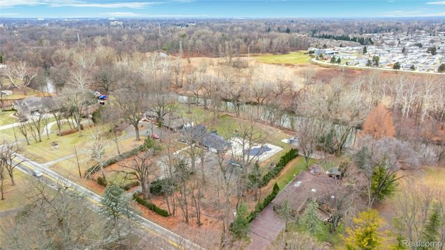 15879 Millar Road, Clinton Charter Township, MI 48036