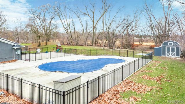 15879 Millar Road, Clinton Charter Township, MI 48036