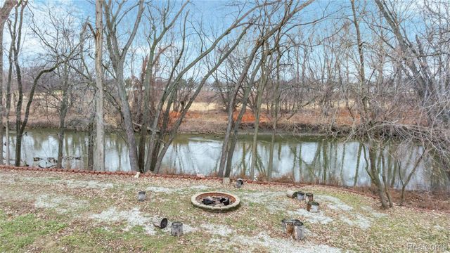 15879 Millar Road, Clinton Charter Township, MI 48036