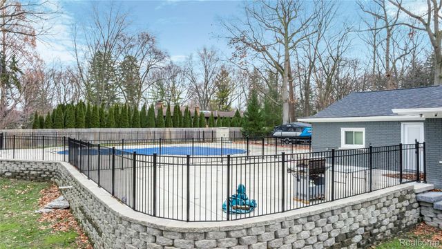 15879 Millar Road, Clinton Charter Township, MI 48036