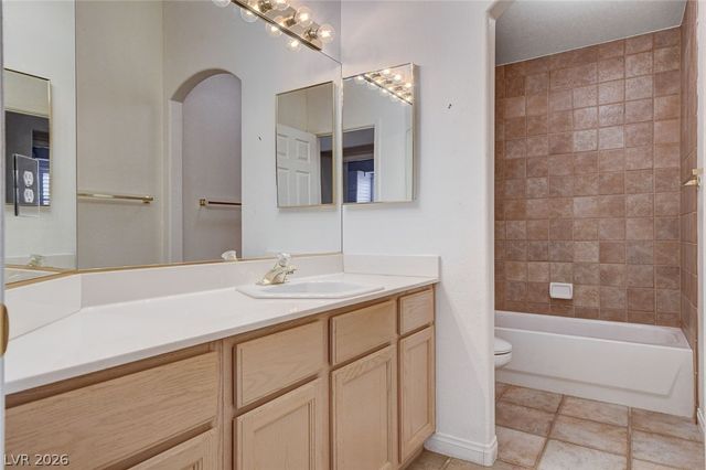 2013 Spring Rose Street, Las Vegas, NV 89134