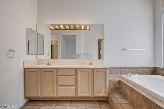 2013 Spring Rose Street, Las Vegas, NV 89134