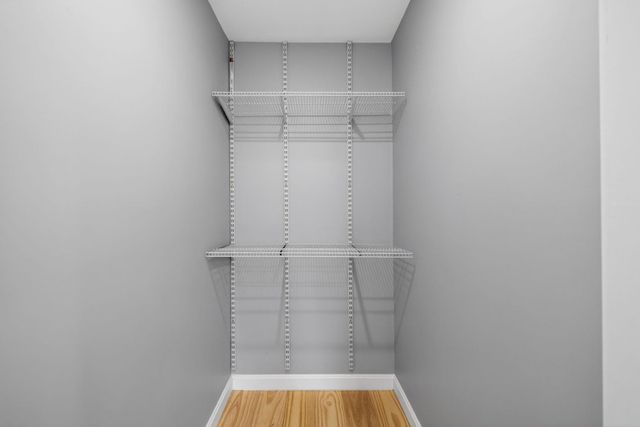 27 Gilcreast Road, Londonderry, NH 03053