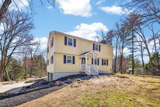 27 Gilcreast Road, Londonderry, NH 03053