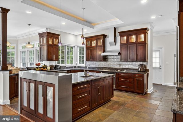 6623 LOCUST WAY, Annandale, VA 22003