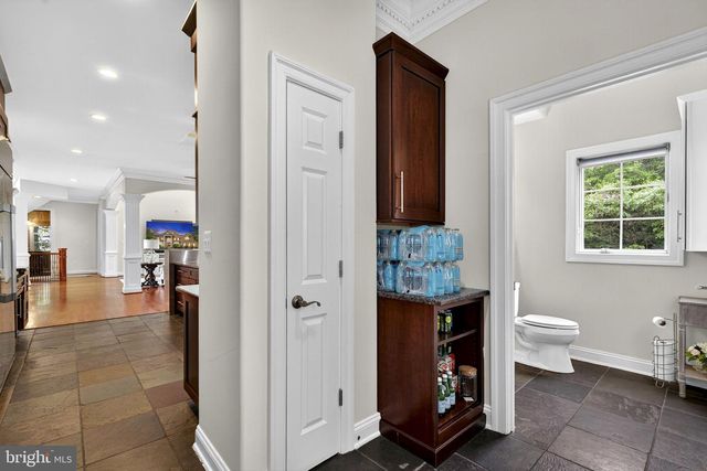 6623 LOCUST WAY, Annandale, VA 22003