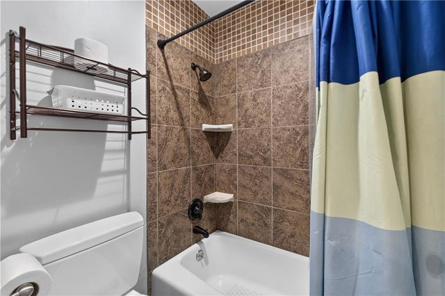 12400 Sagamore Road, Leawood, KS 66209