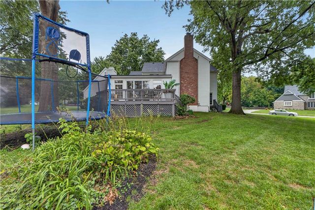 12400 Sagamore Road, Leawood, KS 66209