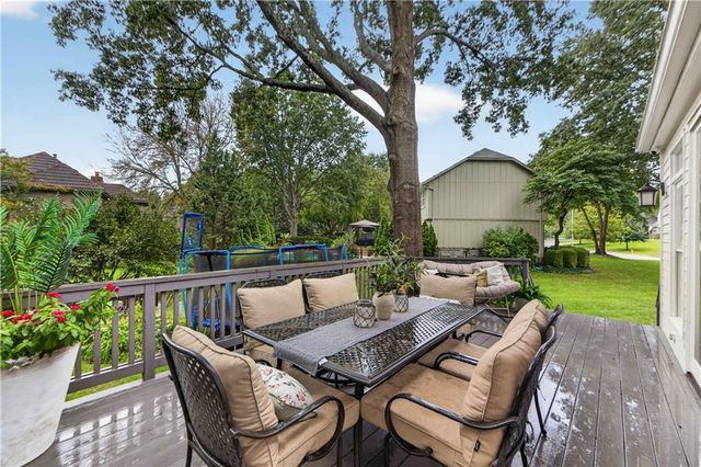 12400 Sagamore Road, Leawood, KS 66209
