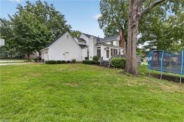 12400 Sagamore Road, Leawood, KS 66209