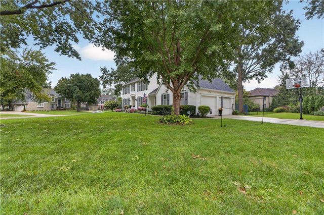 12400 Sagamore Road, Leawood, KS 66209