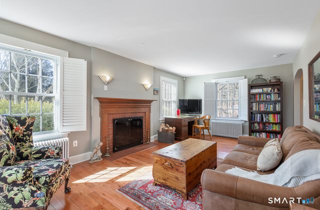 19 Beecher Road, Woodbridge, CT 06525