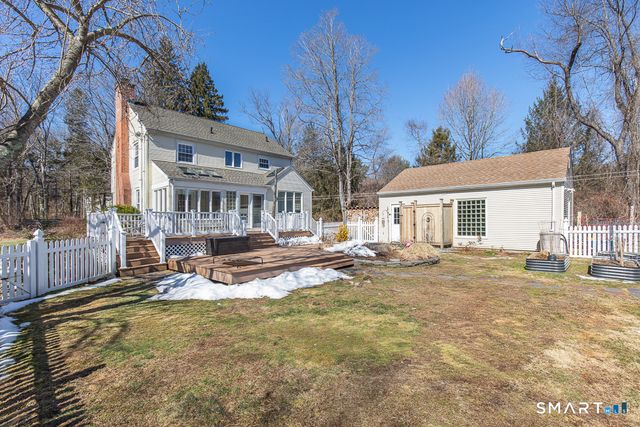 19 Beecher Road, Woodbridge, CT 06525