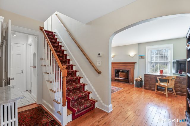 19 Beecher Road, Woodbridge, CT 06525