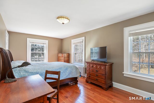 19 Beecher Road, Woodbridge, CT 06525