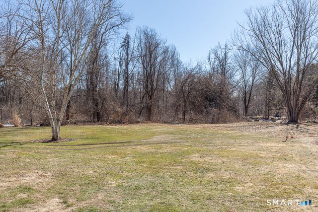 19 Beecher Road, Woodbridge, CT 06525