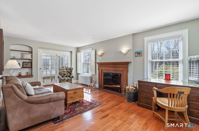 19 Beecher Road, Woodbridge, CT 06525