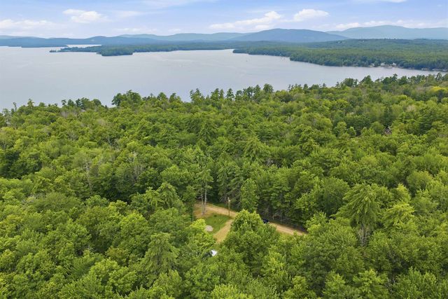 53 Deer Run Lane, Moultonborough, NH 03254