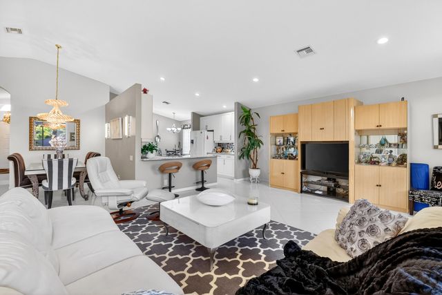 5050 Polly Park Lane, Boynton Beach, FL 33437