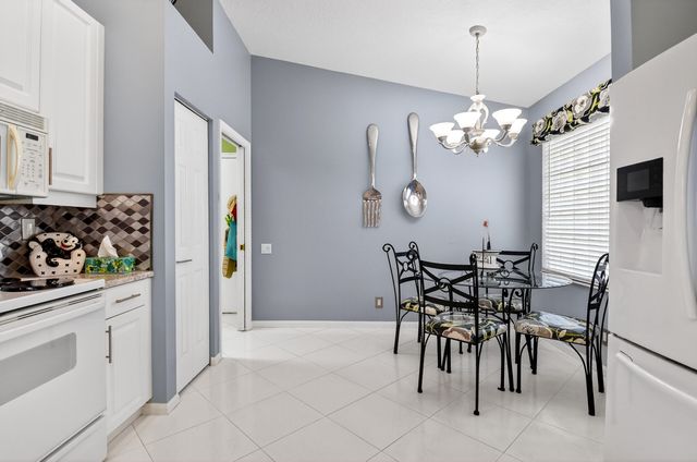 5050 Polly Park Lane, Boynton Beach, FL 33437