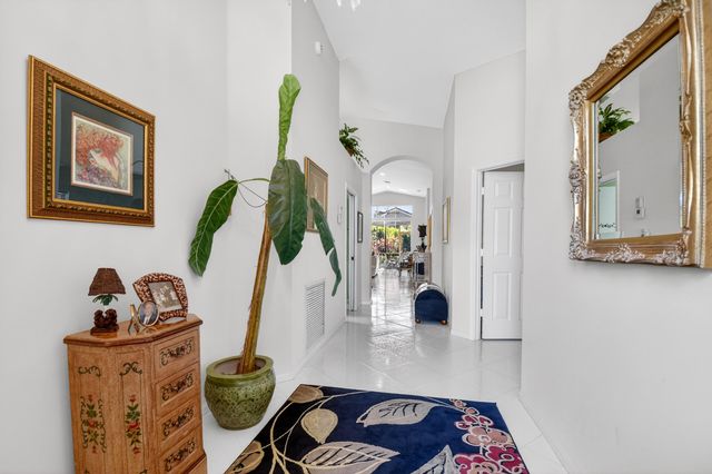 5050 Polly Park Lane, Boynton Beach, FL 33437