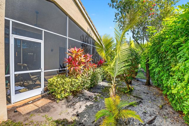 5050 Polly Park Lane, Boynton Beach, FL 33437