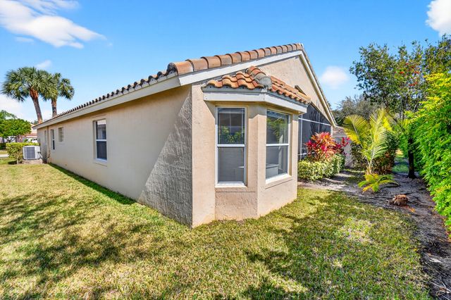 5050 Polly Park Lane, Boynton Beach, FL 33437