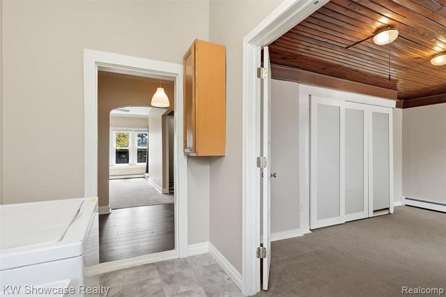 2220 Wixom Road, Commerce Twp, MI 48382