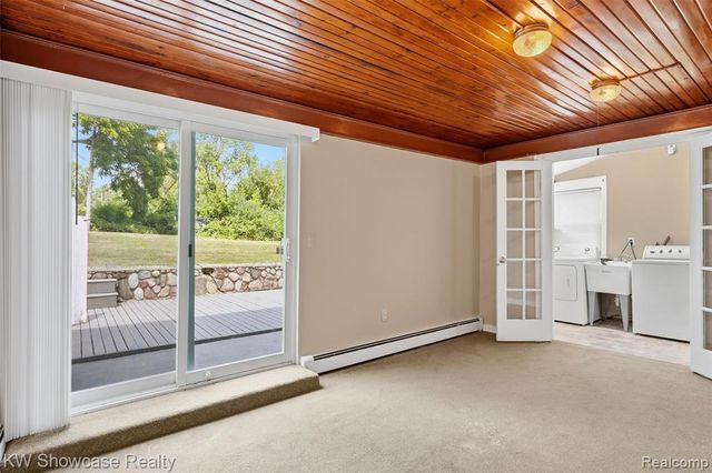 2220 Wixom Road, Commerce Twp, MI 48382