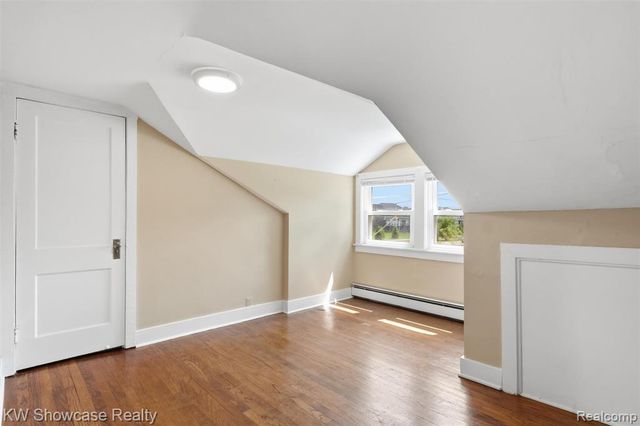 2220 Wixom Road, Commerce Twp, MI 48382