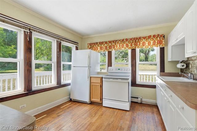 2220 Wixom Road, Commerce Twp, MI 48382