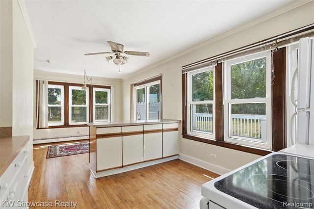 2220 Wixom Road, Commerce Twp, MI 48382