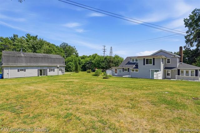 2220 Wixom Road, Commerce Twp, MI 48382