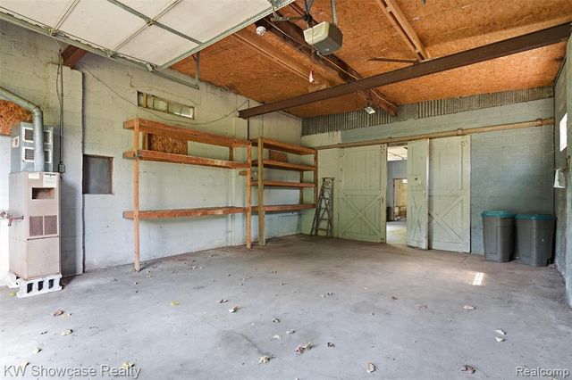 2220 Wixom Road, Commerce Twp, MI 48382