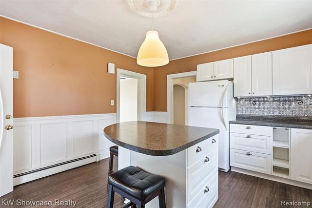 2220 Wixom Road, Commerce Twp, MI 48382