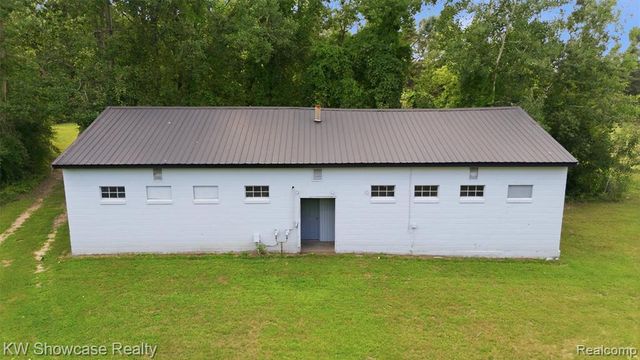 2220 Wixom Road, Commerce Twp, MI 48382