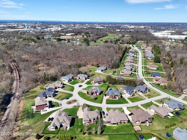 13410 Kristen Leigh Ct, Louisville, KY 40299
