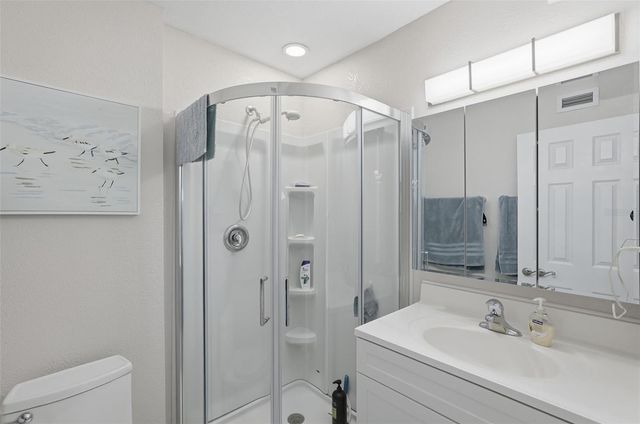 3783 POMPANO B, St Petersburg, FL 33705