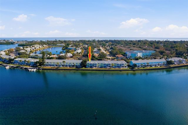 3783 POMPANO B, St Petersburg, FL 33705