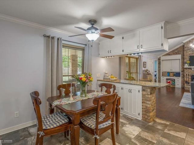 7433 Camelback Drive, Shreveport, LA 71105