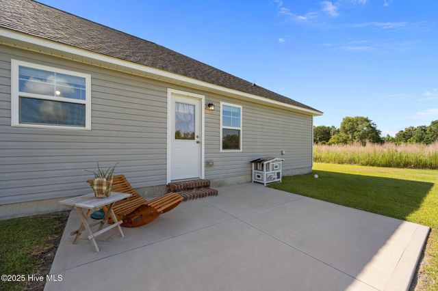 1830 Riggs Road, Maysville, NC 28555