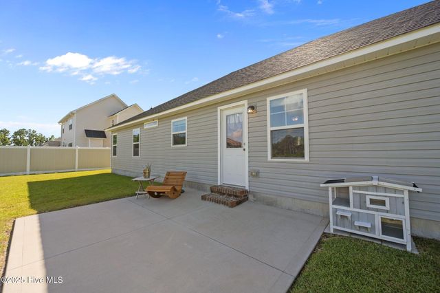 1830 Riggs Road, Maysville, NC 28555