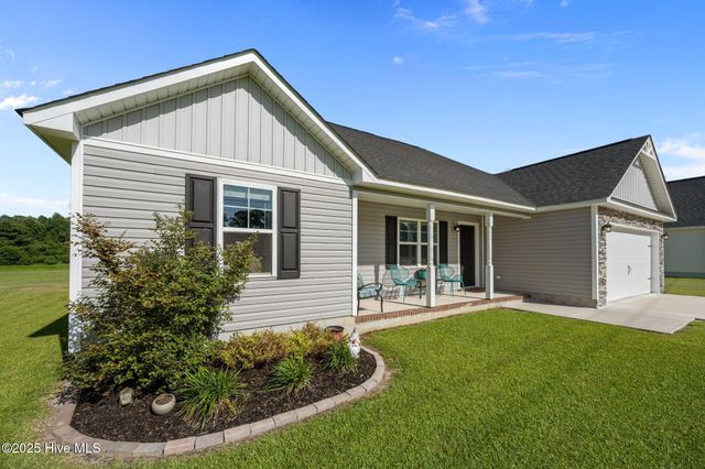 1830 Riggs Road, Maysville, NC 28555