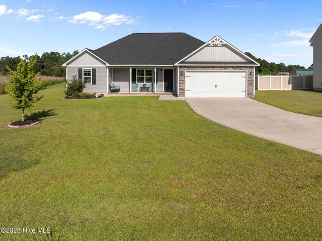1830 Riggs Road, Maysville, NC 28555