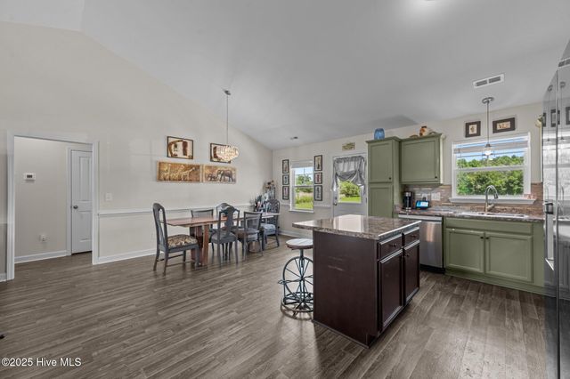 1830 Riggs Road, Maysville, NC 28555
