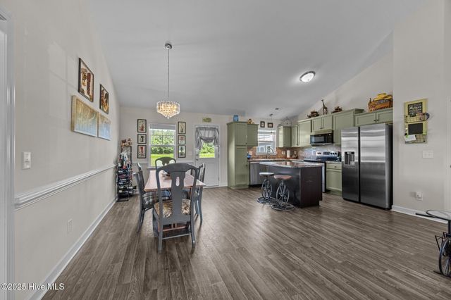 1830 Riggs Road, Maysville, NC 28555