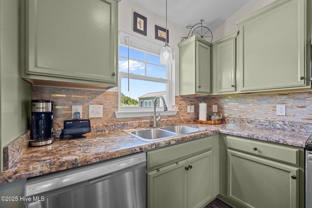 1830 Riggs Road, Maysville, NC 28555