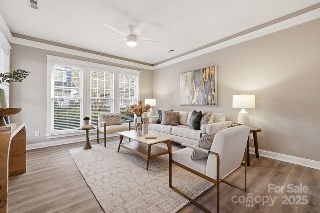 11334 Charlotte View Drive, Charlotte, NC 28277