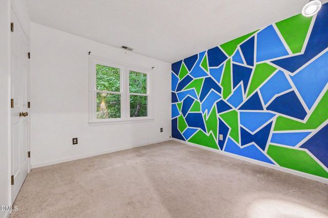 4 Brightleaf Court, Durham, NC 27713