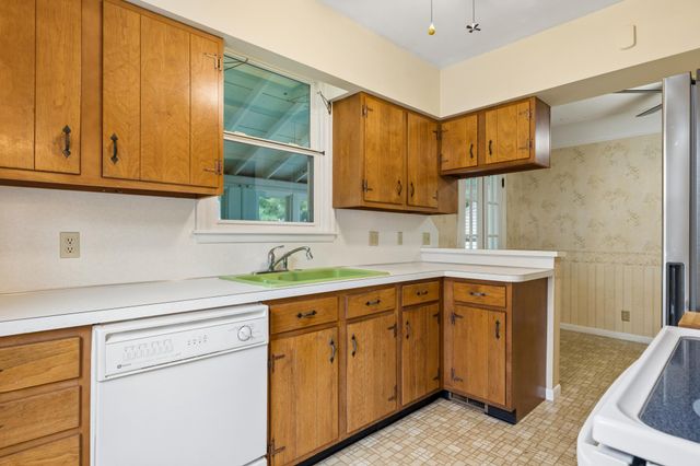 4064 Xenwood Avenue S, Saint Louis Park, MN 55416